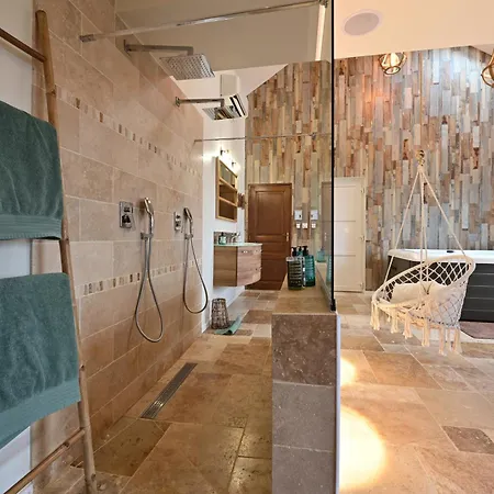 Instinct - Jacuzzi, Sauna, Aperitif Dinatoire Et Petit Dejeuner Vakantiehuis